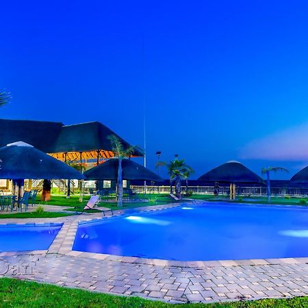 Big Valley Game Lodge Lobatse Ngoại thất bức ảnh
