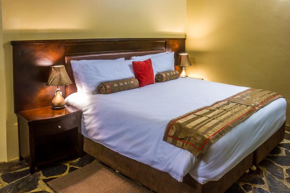 Big Valley Game Lodge Lobatse Ngoại thất bức ảnh