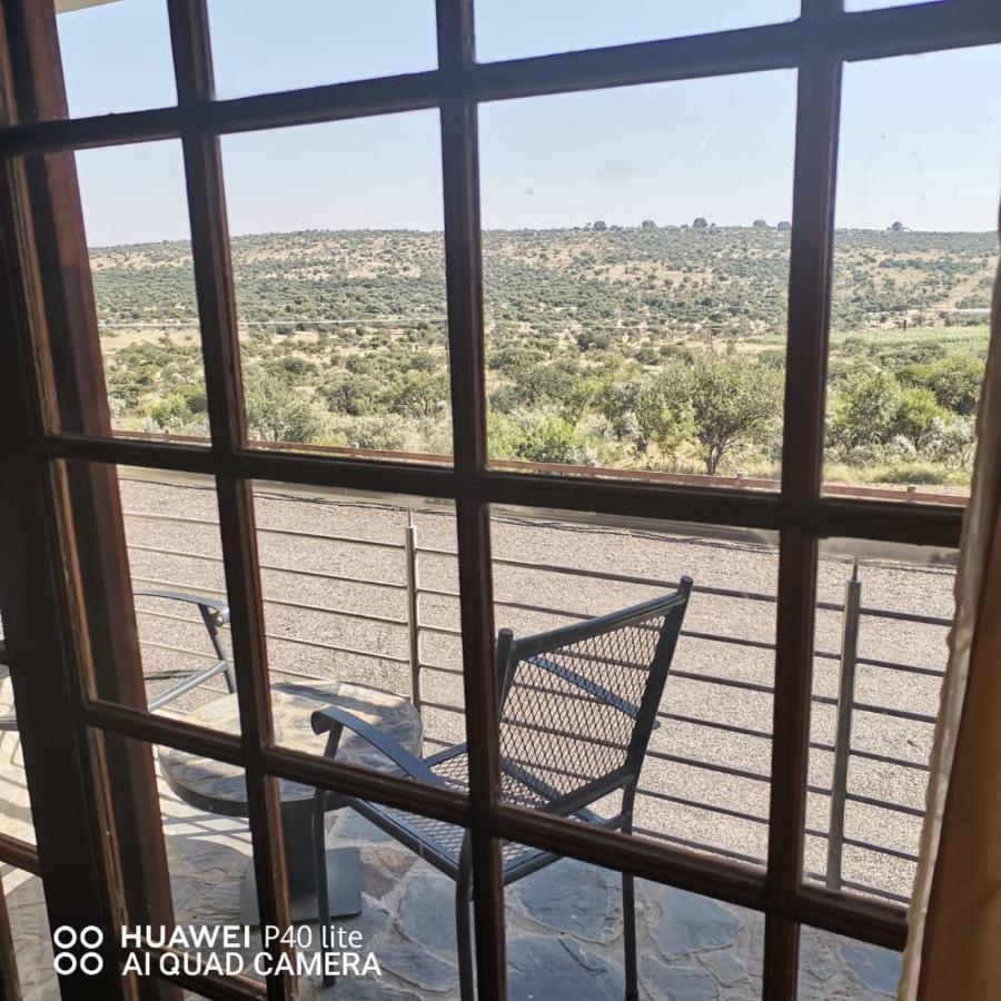 Big Valley Game Lodge Lobatse Ngoại thất bức ảnh