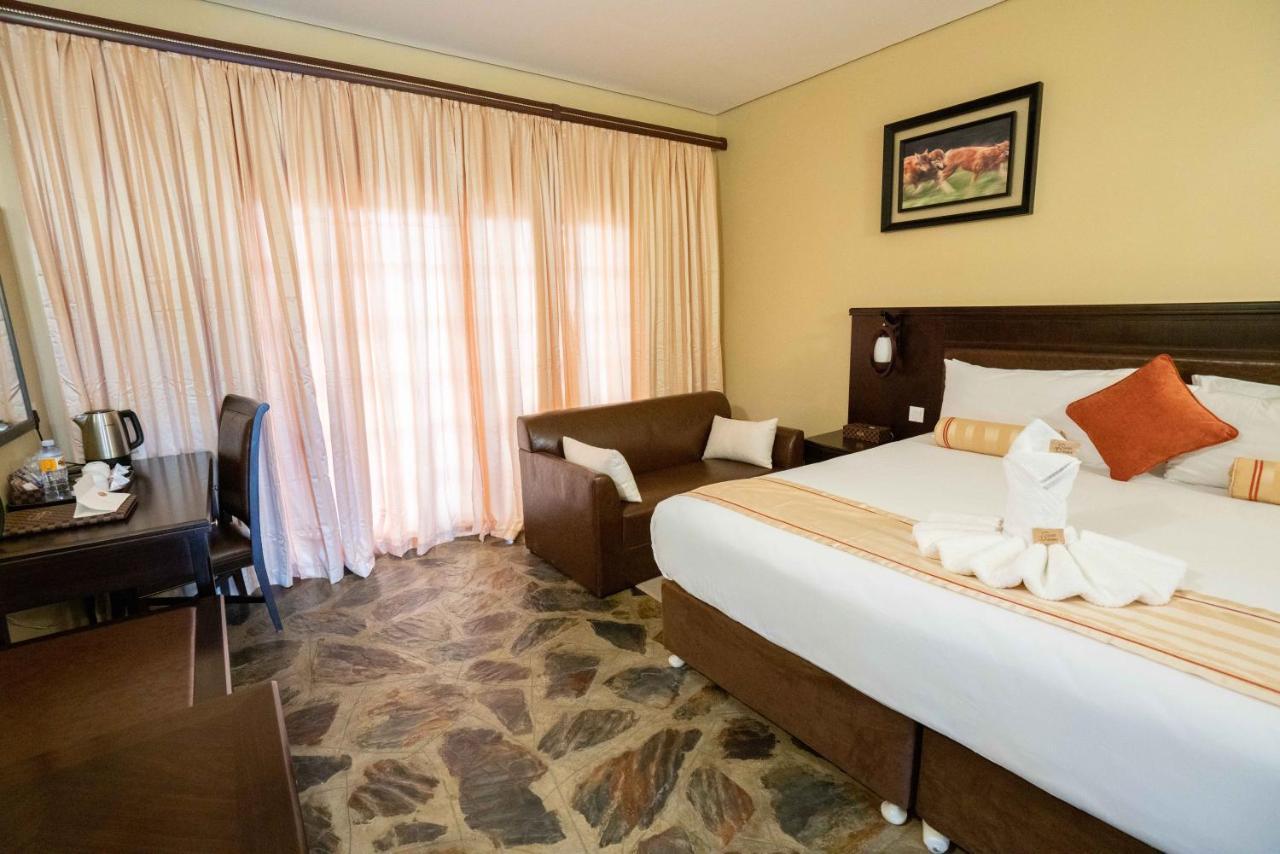 Big Valley Game Lodge Lobatse Ngoại thất bức ảnh